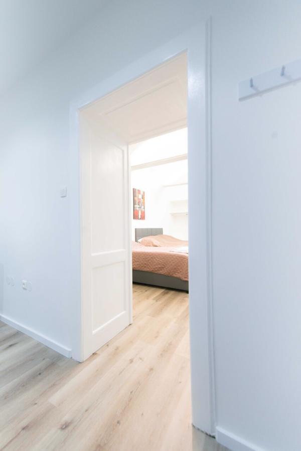 Apartma City & Free Parking Любляна Экстерьер фото